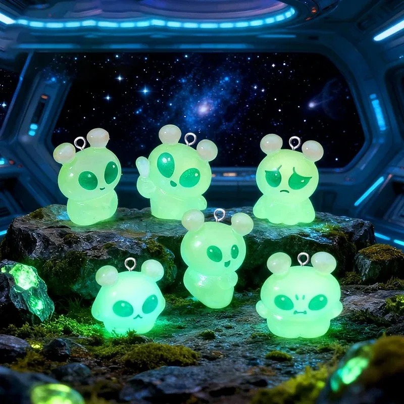 10Pcs Luminous Mini Green Alie - Resin Craft Projects review and price